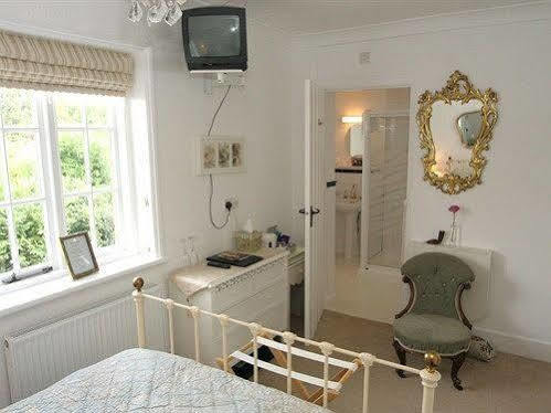 Flint Cottage Chichester Exterior photo