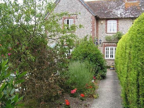 Flint Cottage Chichester Exterior photo